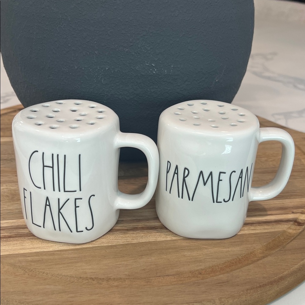 Rae Dunn CHILI FLAKES & PARMESAN SHAKERS..